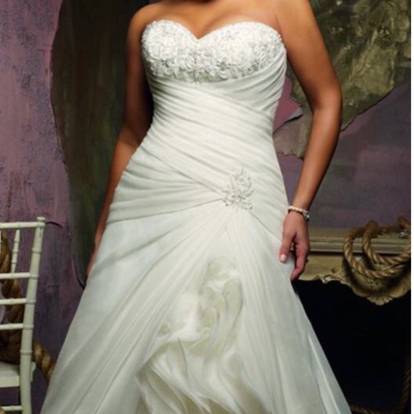 Mori Lee Dresses & Skirts - Wedding Dress Mori Lee Dresses & Skirts - Wedding Dress